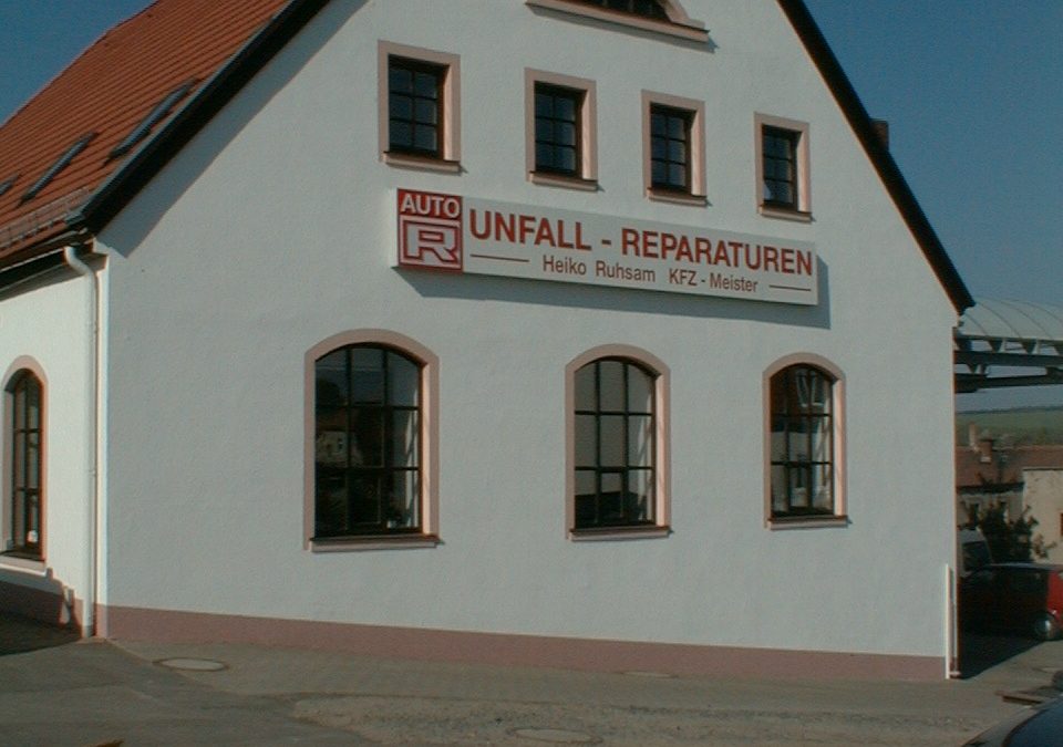 Werkstattgebäude für Kraftfahrzeugbetrieb Ruhsam